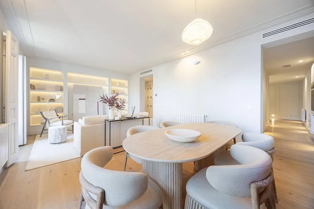 Söögituba - Luxury Flat with Balconies in Madrid