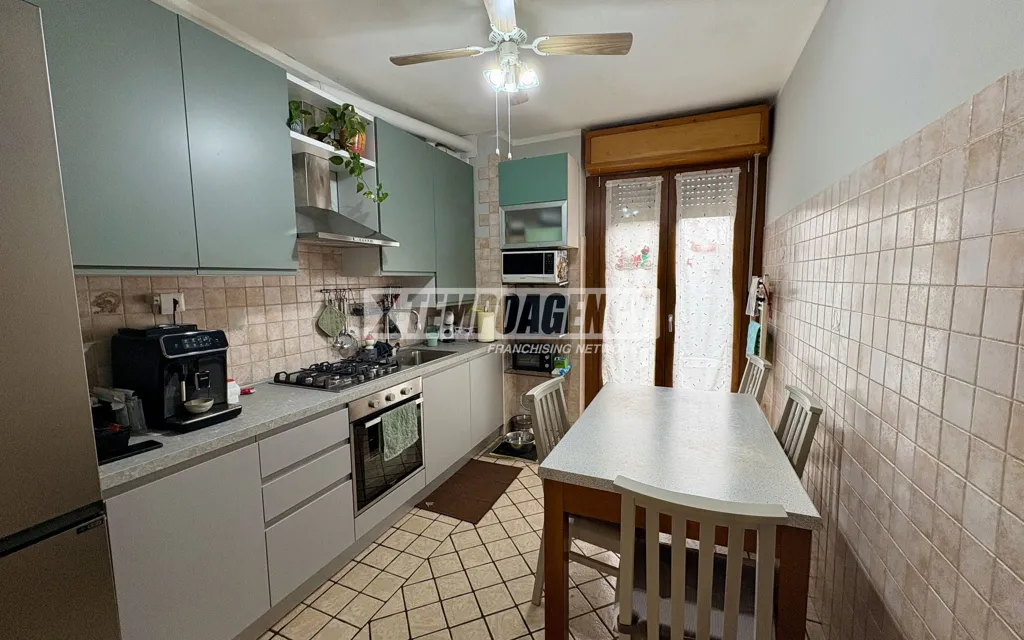 Köök - Two-Level Apartment with Garden in Pieve Emanuele