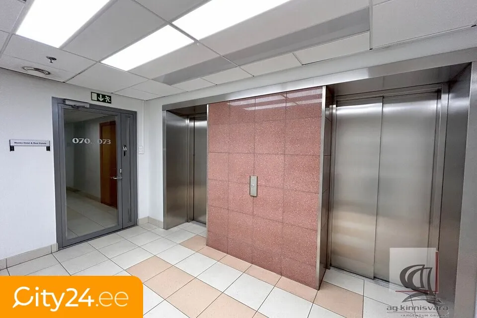 hallway_entrance