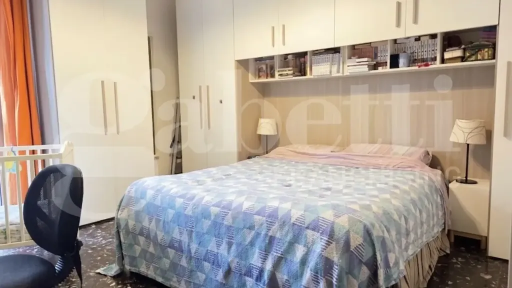 Chambres - Bright Apartment with Balcony in Bologna