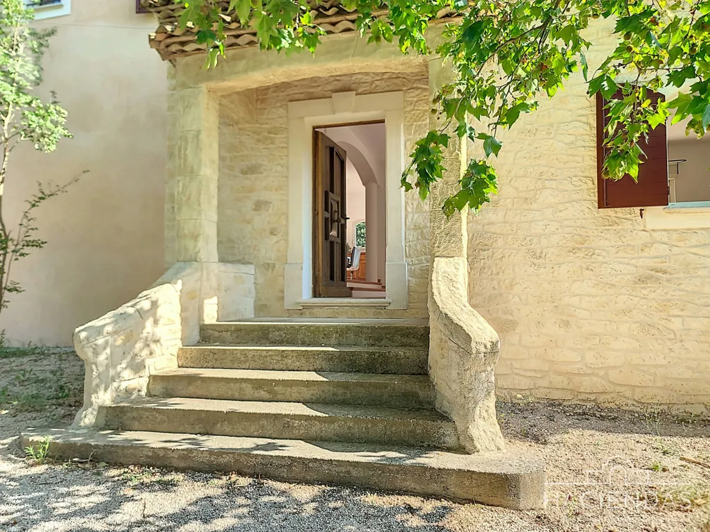 Välivaade - Traditional House with Constructible Plot near Aix-en-Provence