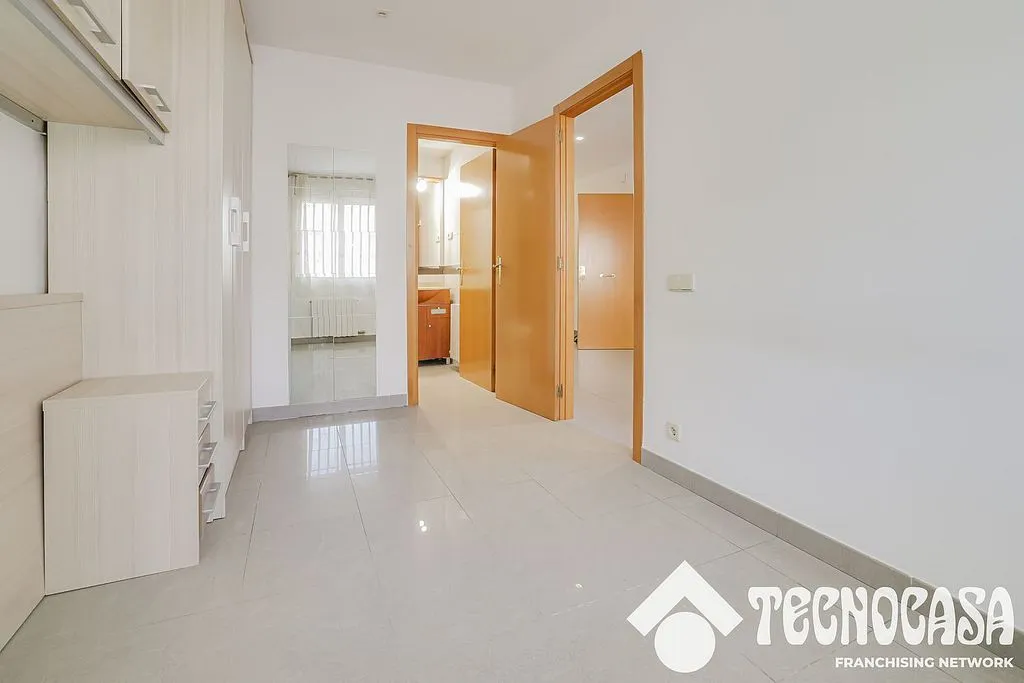 hallway_entrance