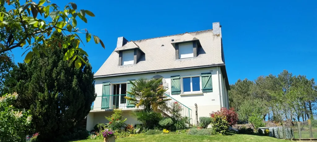 Extérieur - Maison au Calme avec Jardin à Talensac