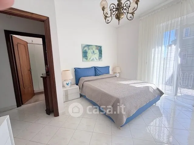 Magamistoad - Terraced House with Balcony in Capranica