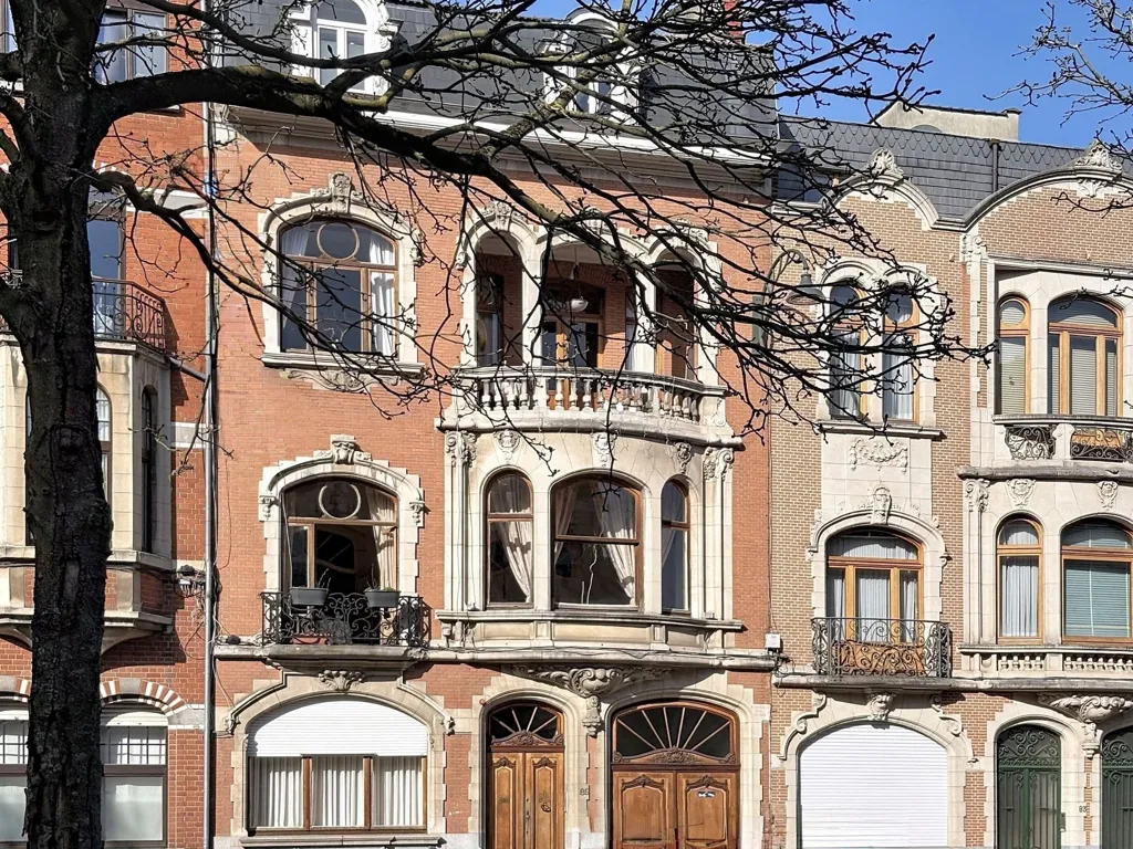 Välivaade - Art Deco Masterpiece with Garden in Prestigious Avenue