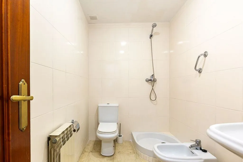 Salles de bain - Apartment with Terrace in Sant Just Desvern