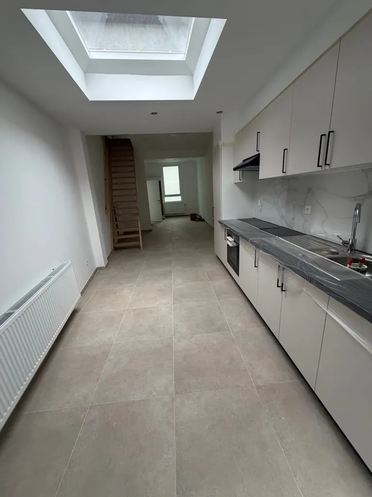 Köök - Renovated House with Courtyard in Gent