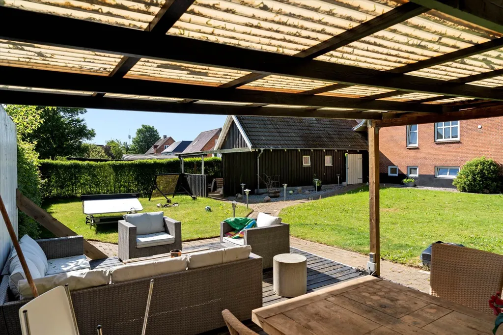 Terrass - 1952 Brick Villa with Garden in Hedensted