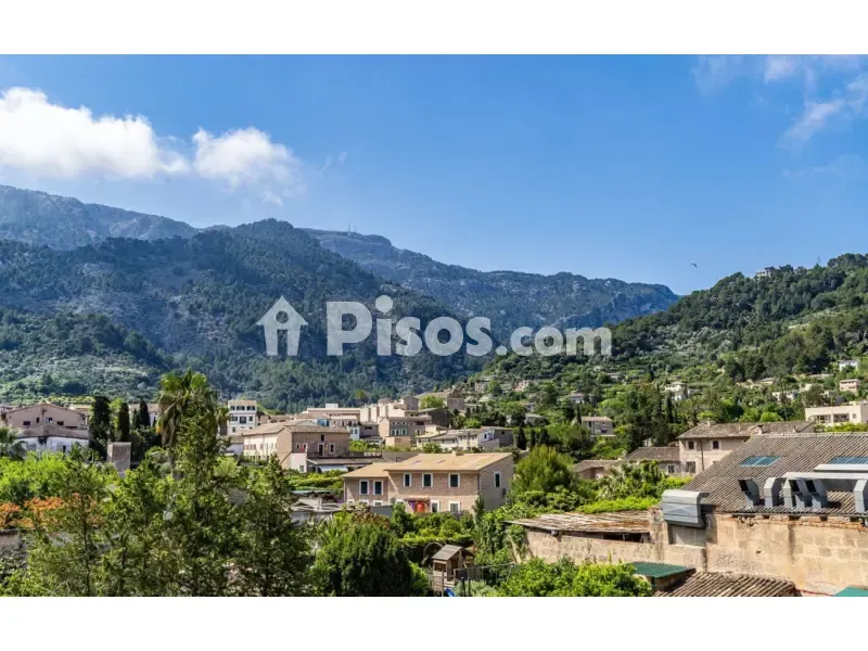Modern Townhouse with Mountain Views in Sóller