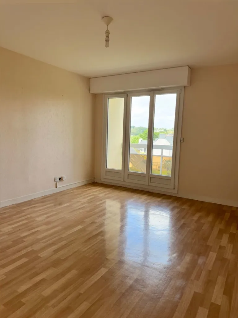 Toad - T2 Flat with Balcony in Quimper