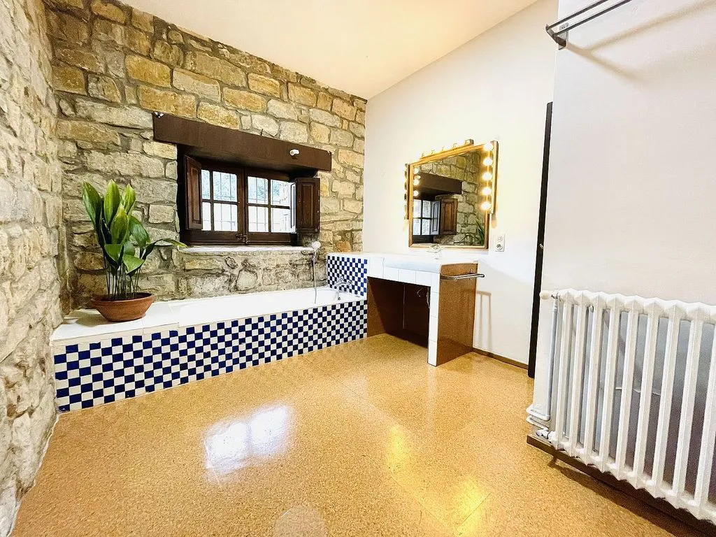 Salles de bain - Rustic Chalet with Pool in Canet d'Adri