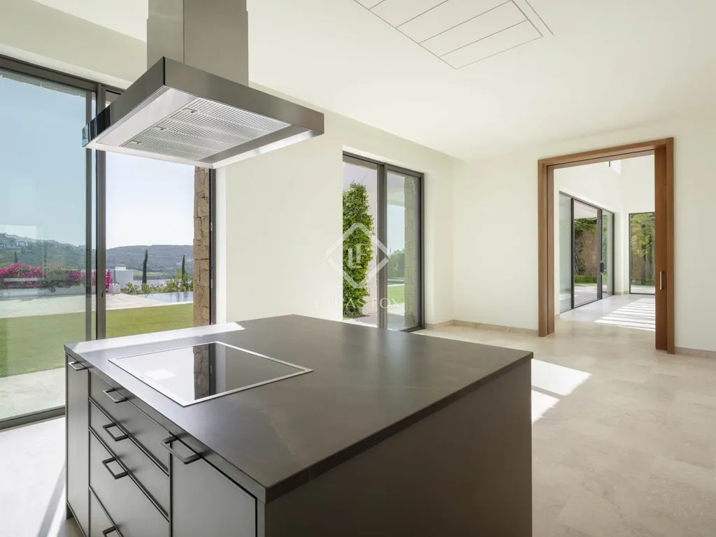 Cucina - Luxury Villa with Pool in Estepona