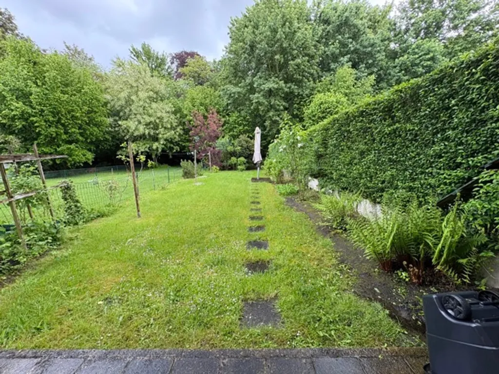 Garden - 1-Bed Flat with Garden in Terraced Building