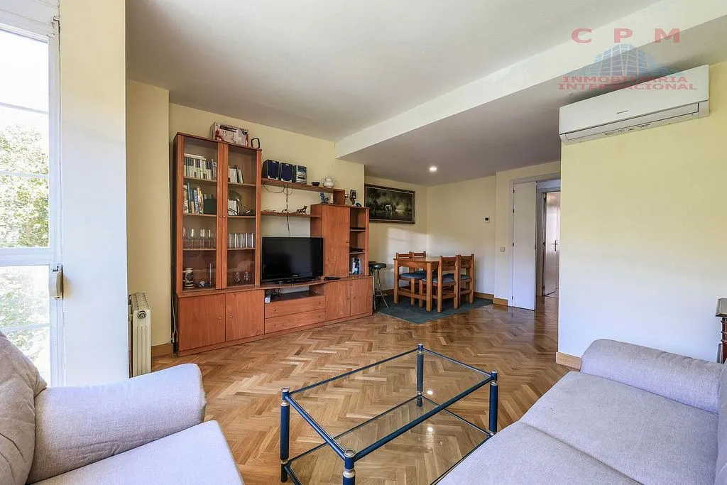Elutuba - Furnished Apartment with Pool in Adelfas