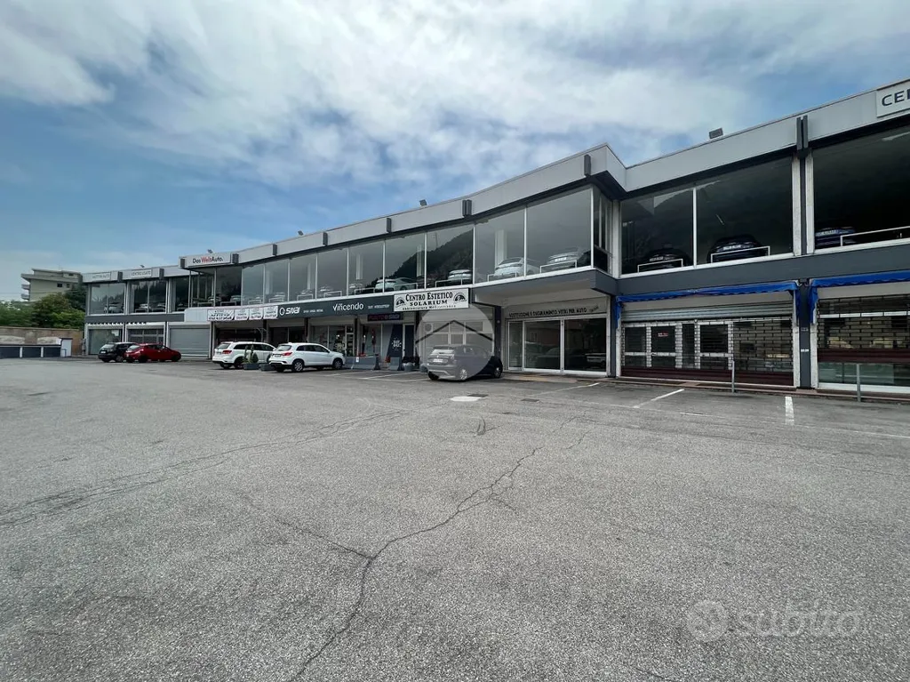 10-toaline ärihoone asukohas IT