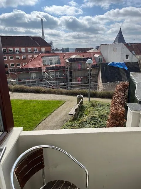 Rõdu - 2-Bedroom Flat with South-Facing Balcony in Central Area