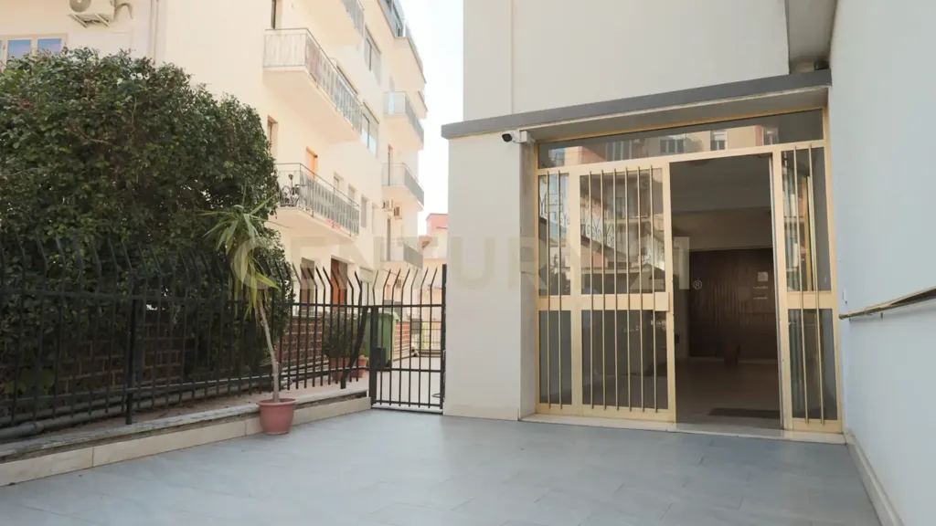 Entrée - Bright Apartment with Balcony in Catania