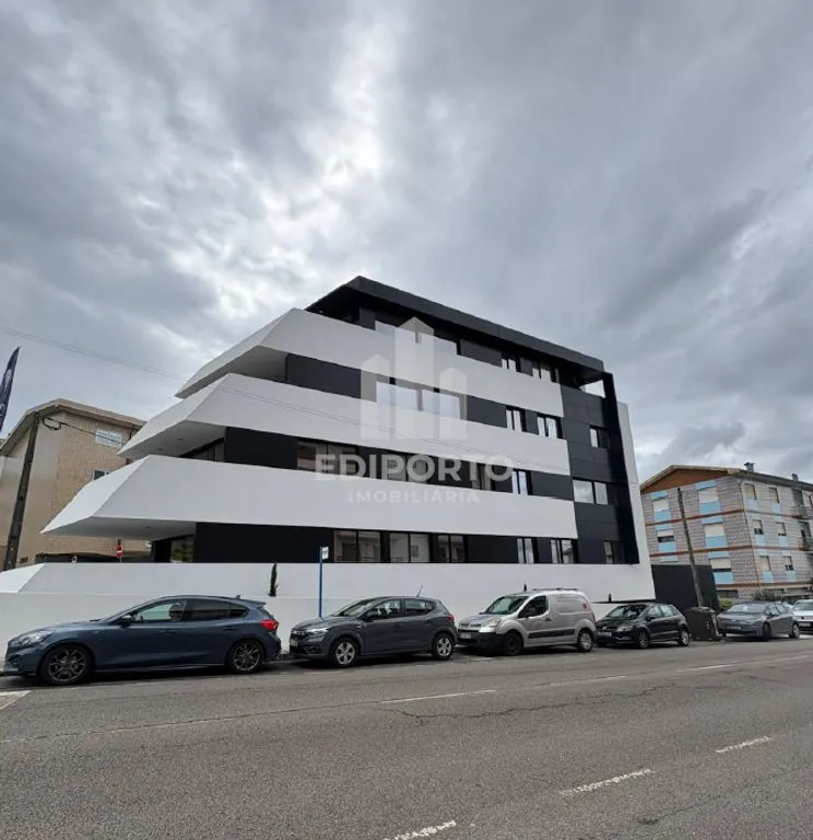 Välivaade - Luxury Flat with Garden in Gondomar