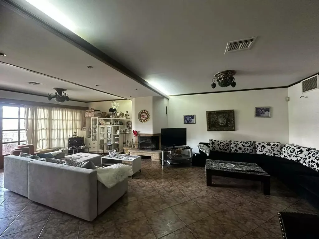 Elutuba - Flat with Solar Panels in Haidari, Athens