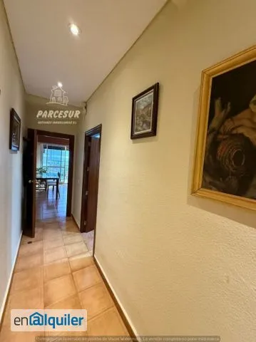 Esik - Student-Friendly Flat with Terrace in Poniente-Sur