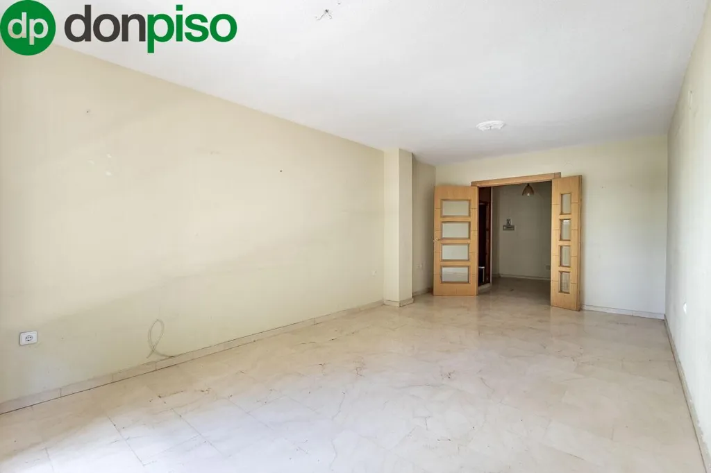 Esik - Apartment with Garage in Huetor, Granada