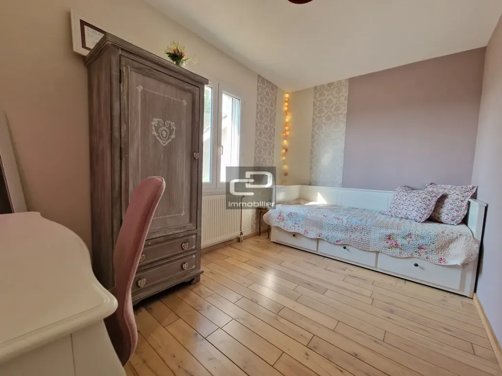 Magamistoad - Villa with Exceptional View in Albigny sur Saône