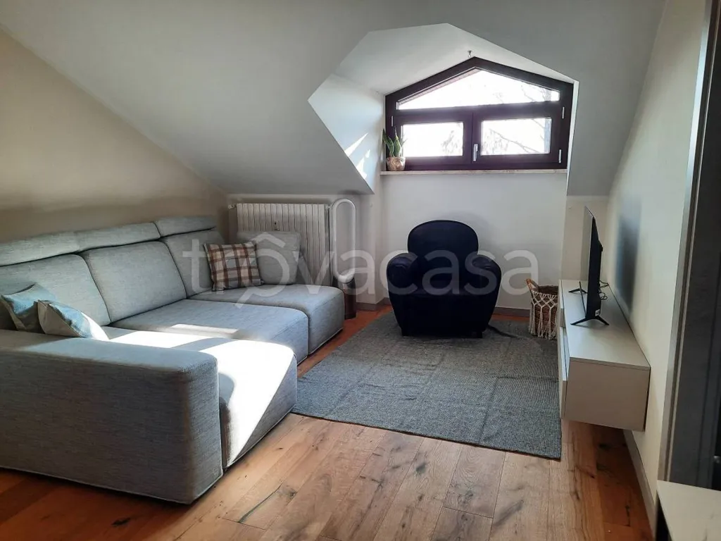 Elutuba - Mansard Apartment with Open Plan in Pino Torinese