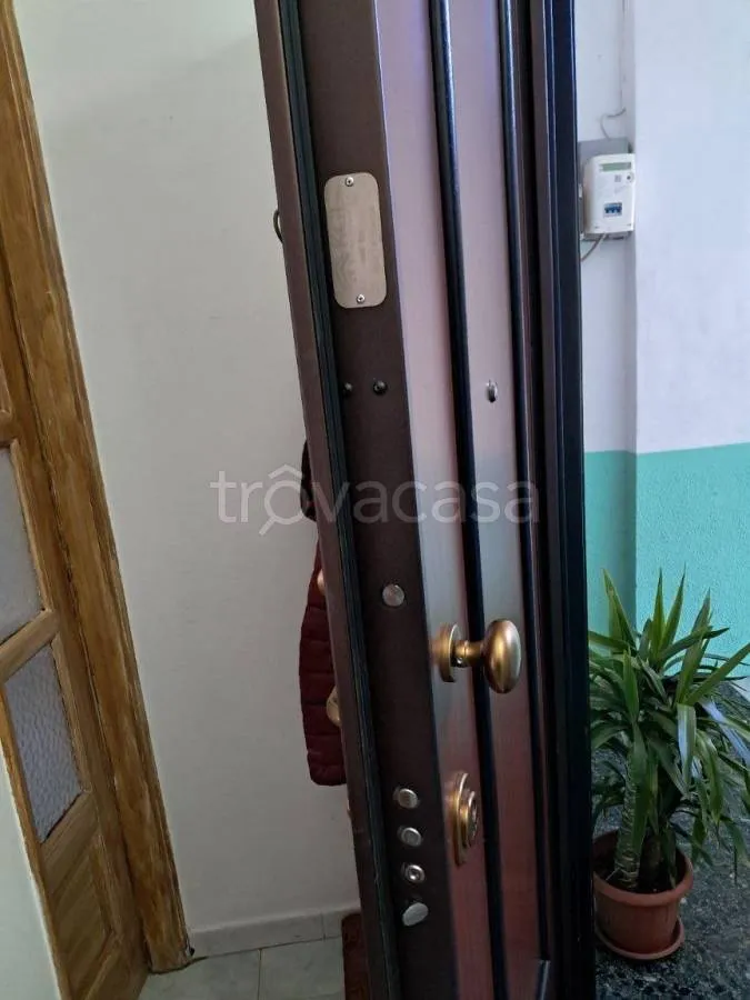 hallway_entrance