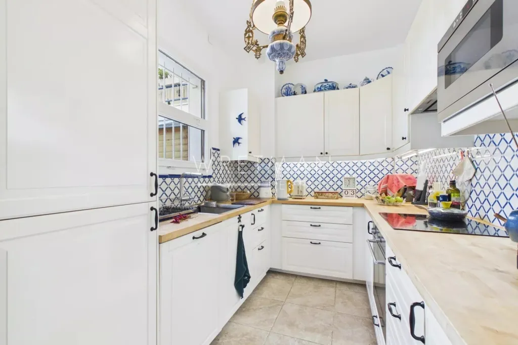 Kitchen - Charming 3-Bed Apartment with Terraces in Nice