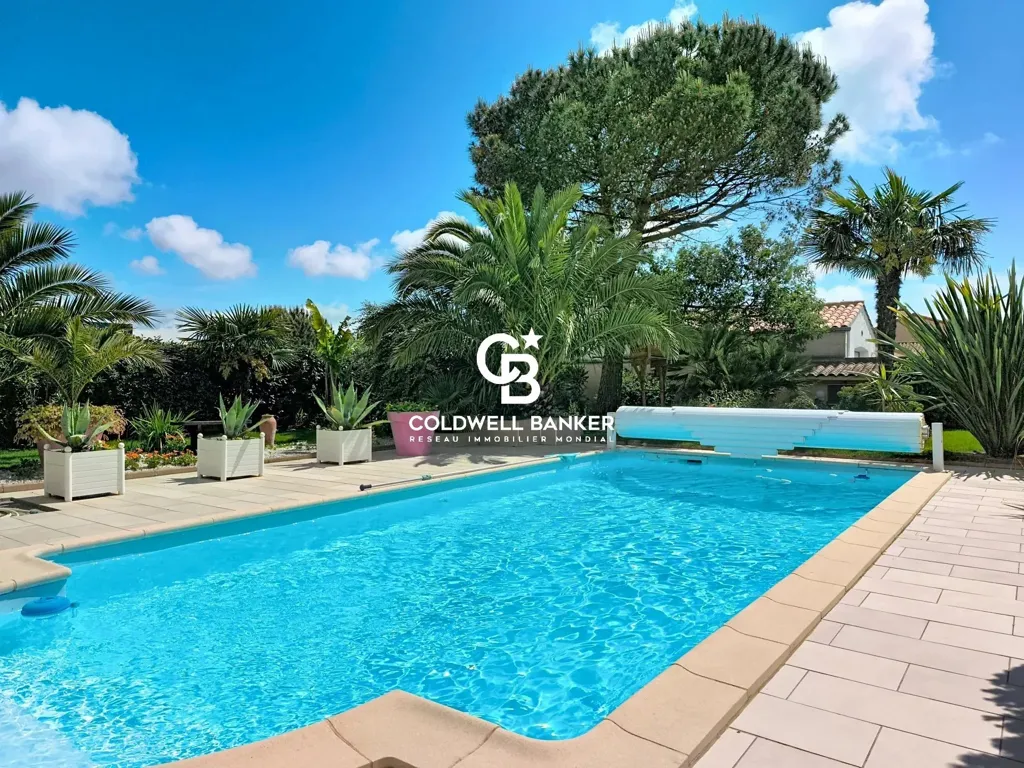 Piscine - Villa avec Piscine et Jardin à Talmont-Saint-Hilaire