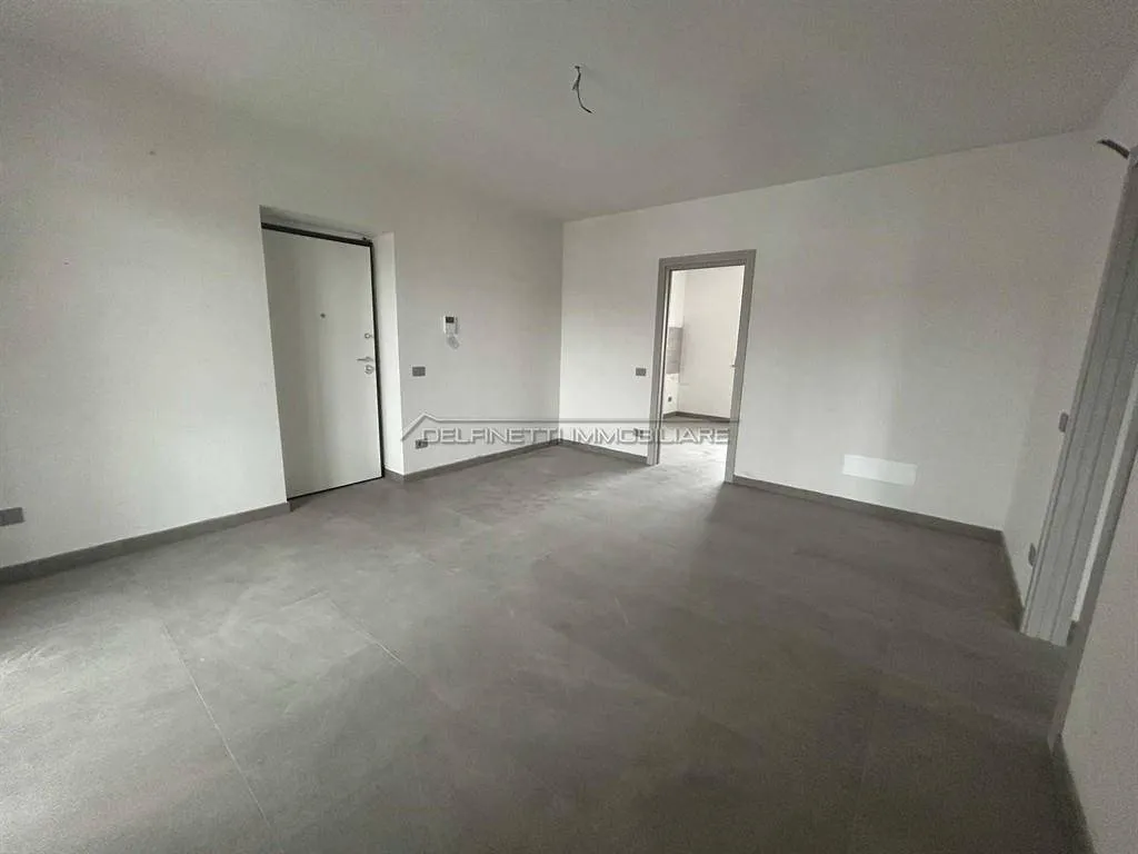 Pièces - New Class A4 Apartment with Terraces near Alba