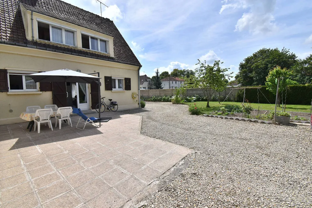 Maison 5 pièces à Brienne-Le-Chateau