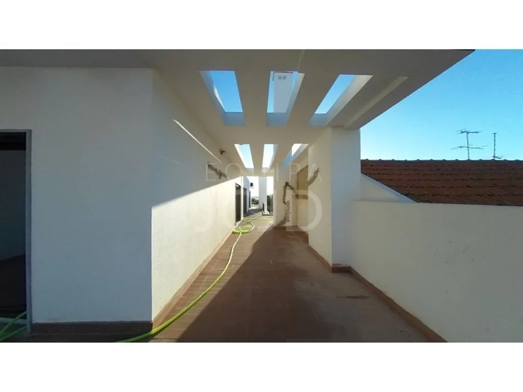Terrass - Modern Apartment with River View in Barreiro