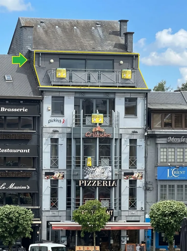 Aerial - Penthouse with Terraces in Pleasant Environment