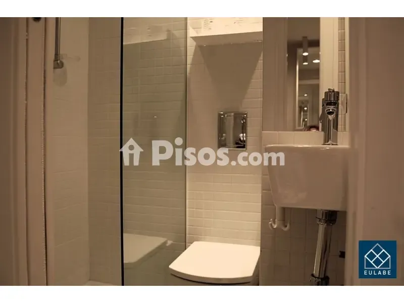 Vannitoad - Modern Flat with Balcony in Donostia Centre
