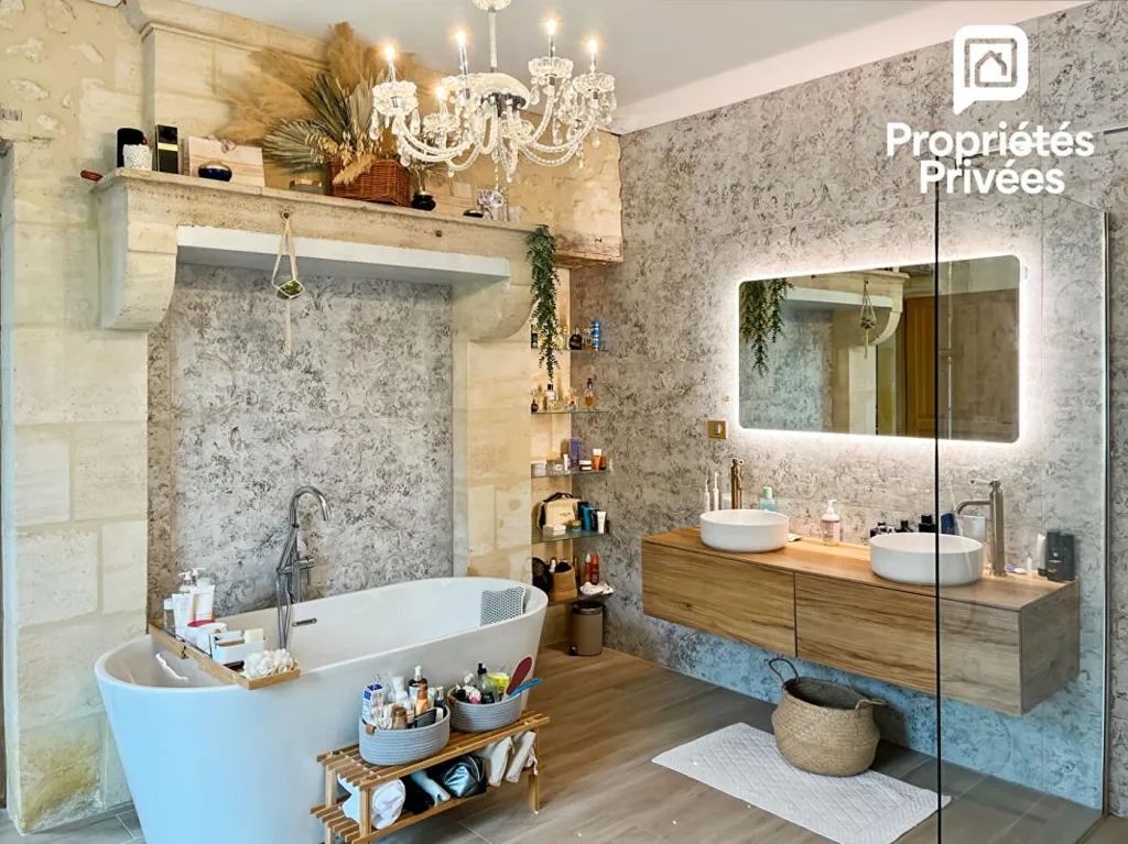 Salles de bain - Maison en Pierre avec Piscine à Cambes
