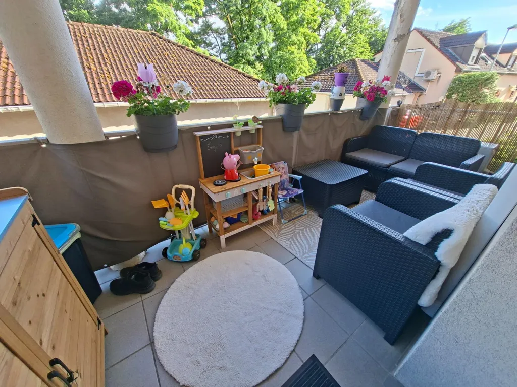 Terrass - Flat with Terrace near City Centre, Forbach