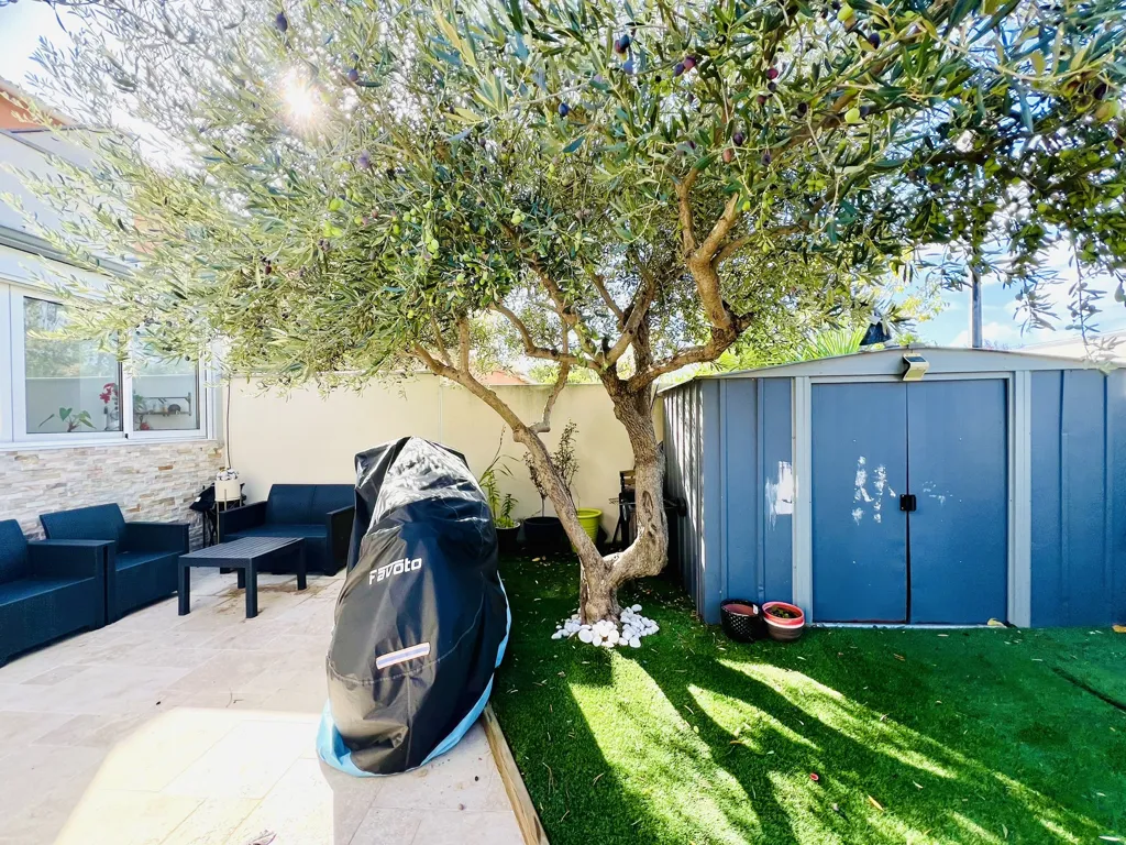 Jardin - Villa avec Studio et Piscine près de l'A75