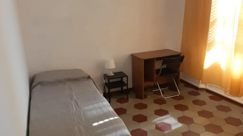 Chambres - Student Apartment with Garden in Pisa