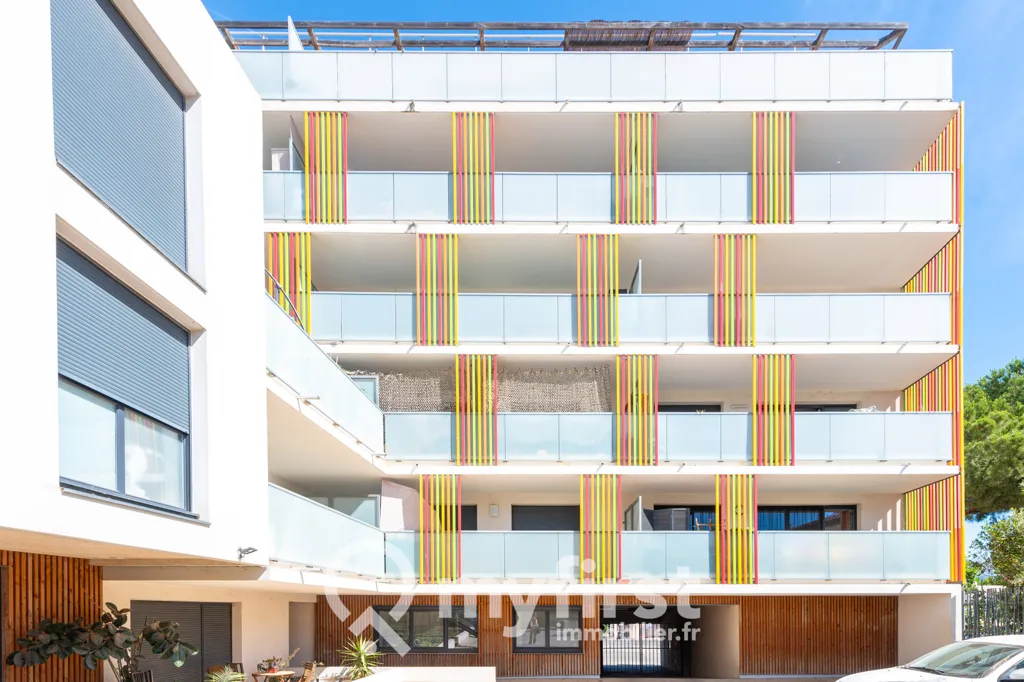 Exterior - Spacious Studio with Parking in La Seyne-sur-Mer