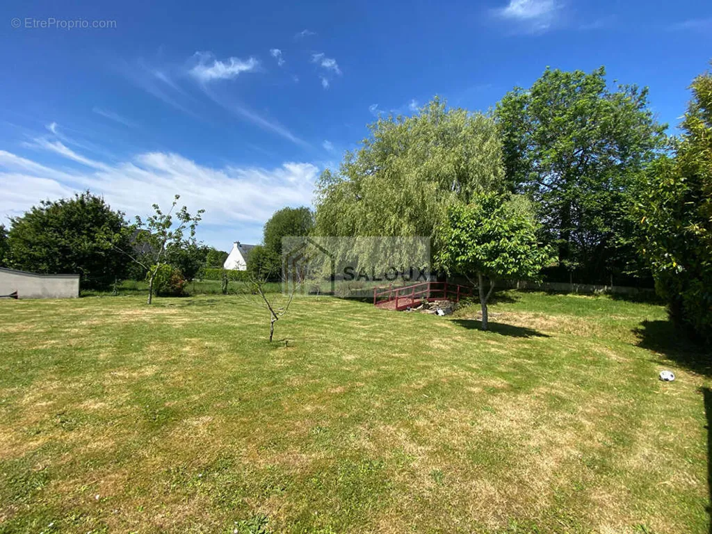 Aed - Plat Garden Land in Noyal-Muzillac