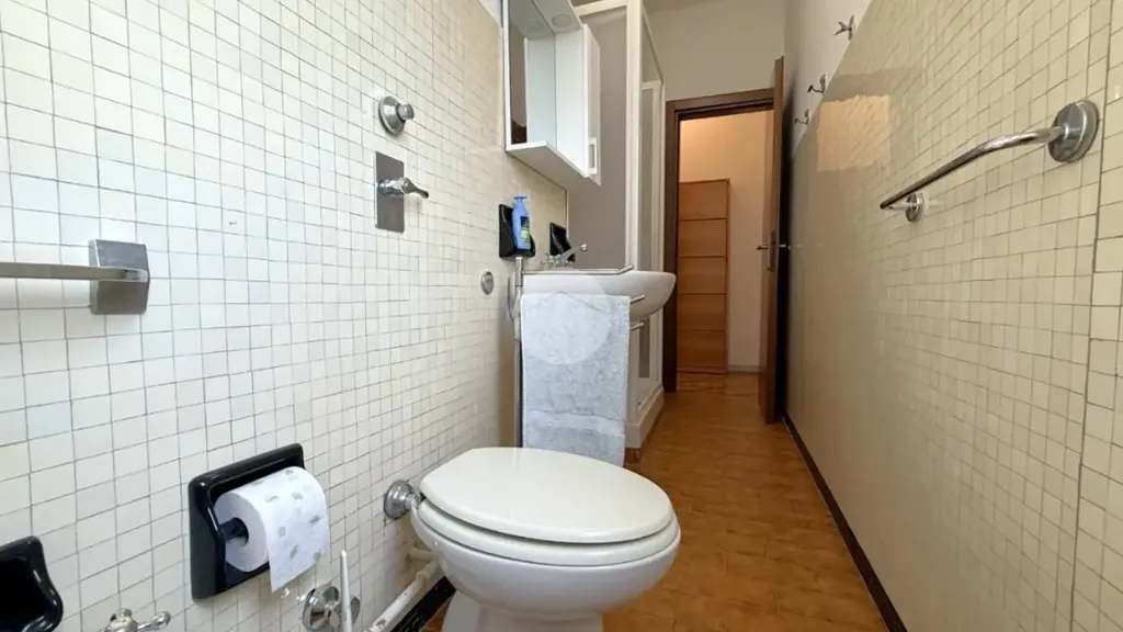 Vannitoad - Rented Flat with Balcony in Milan
