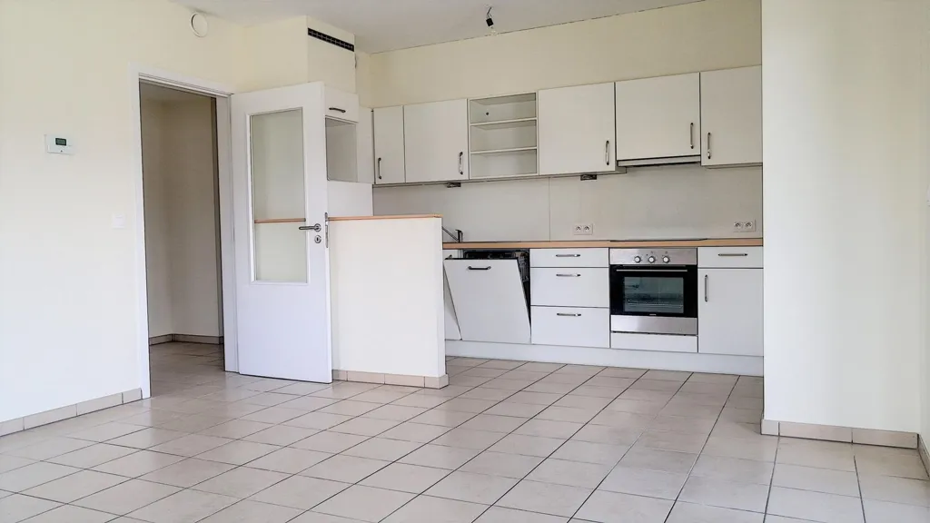 Cucina - Bright Flat with Terrace in Wavre Centre