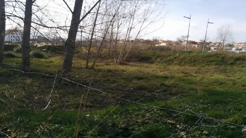 Jardin - Development Plot with Potential in Tordera, Barcelona
