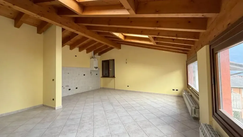Toad - Rustic-Style Apartment with Panoramic View in Casazza