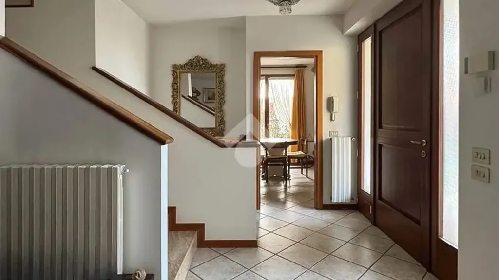 Entrée - Villa with Garden in Due Carrare