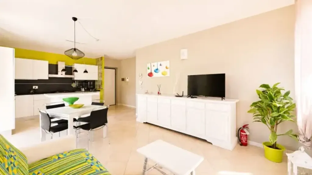 Elutuba - Modern Apartment with Private Garden in Vezza d'Alba