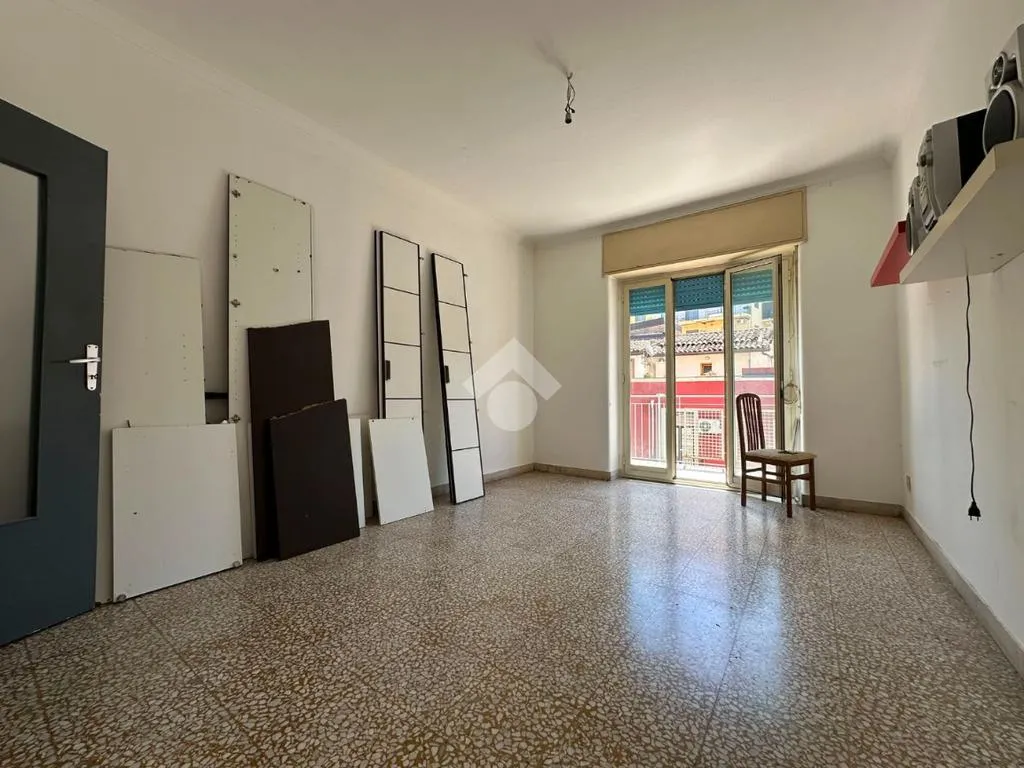 Toad - Bright Apartment with Balconies in Catania