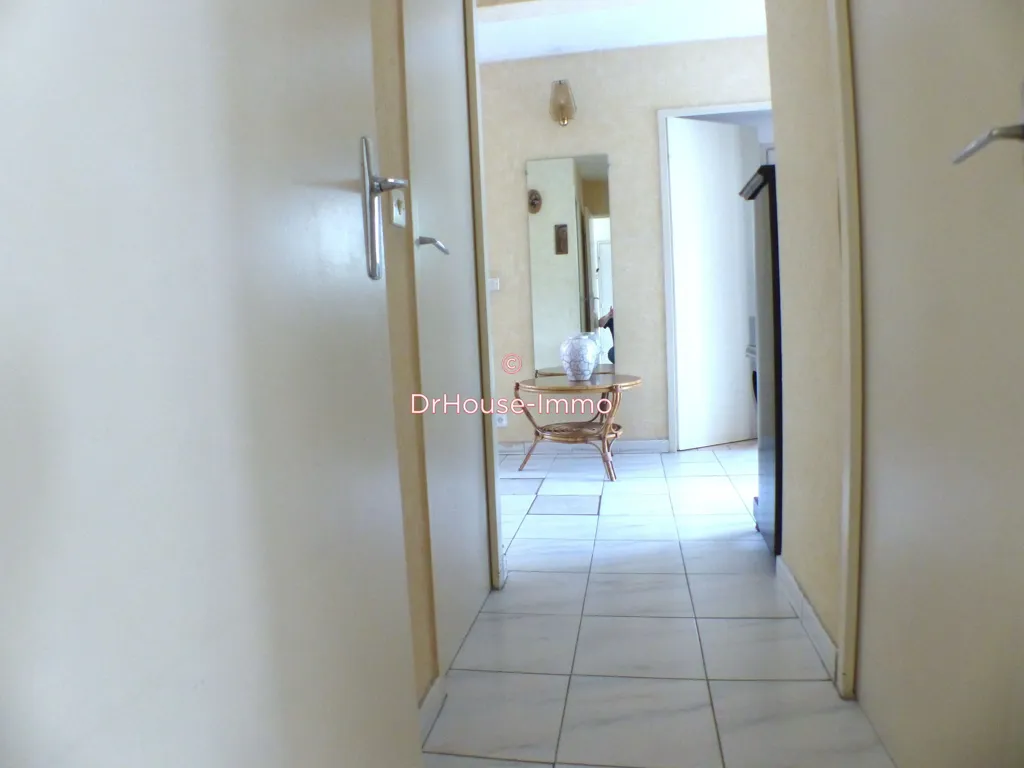hallway_entrance