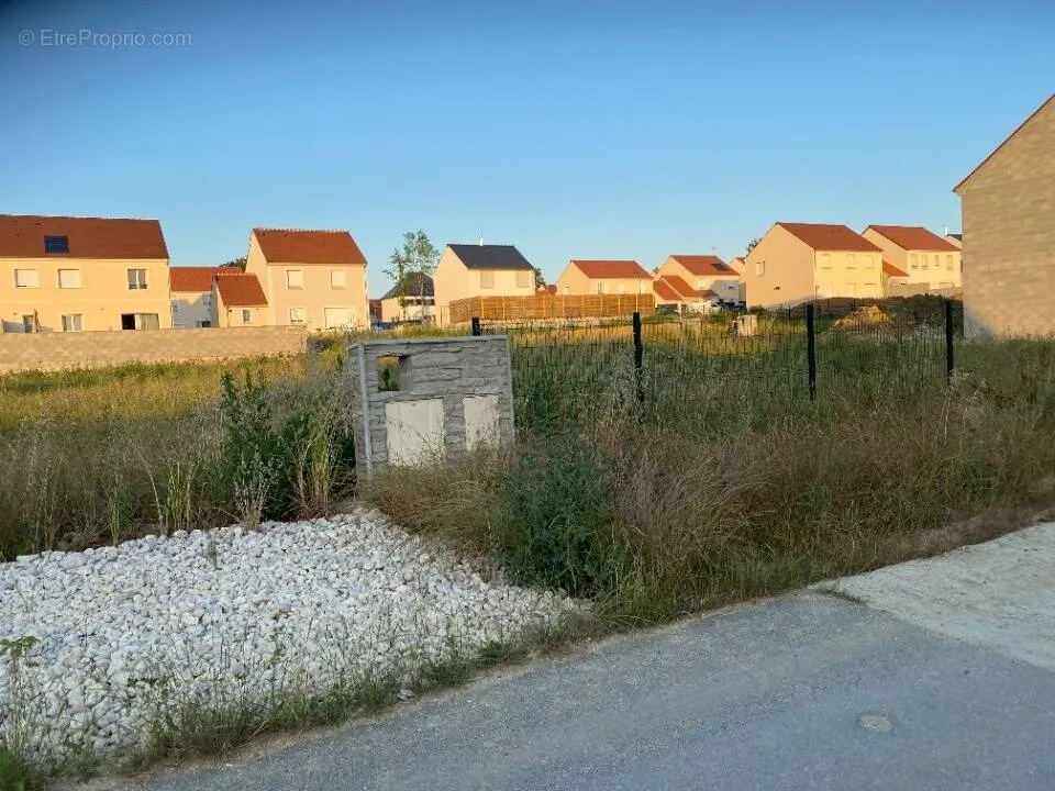 Maa asukohas Nanteuil-Les-Meaux